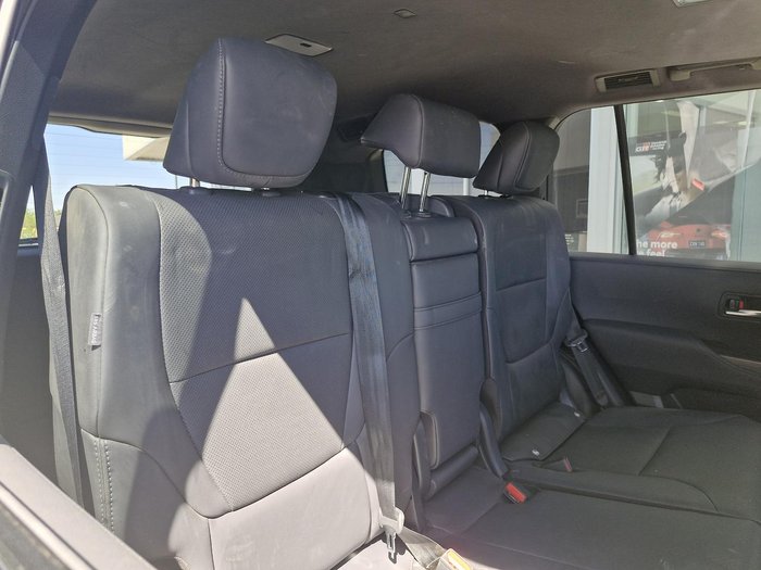 2023 Toyota Landcruiser VX