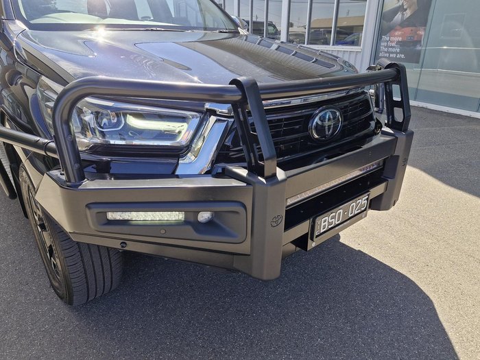2021 Toyota Hilux SR5