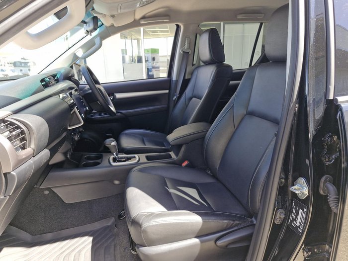 2021 Toyota Hilux SR5