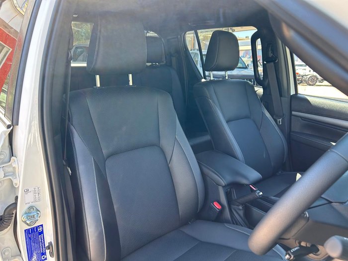 2025 Toyota Hilux Rogue 48V