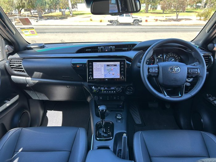 2025 Toyota Hilux Rogue 48V