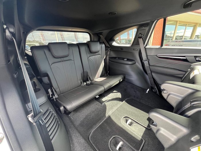 2025 Isuzu MU-X X-TERRAIN MY25 4X4 Dual Range Moonstone White