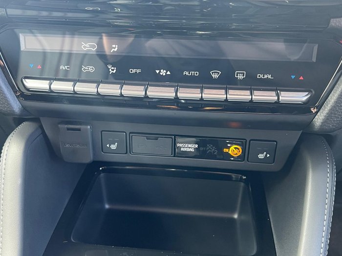 2025 Isuzu MU-X X-TERRAIN MY25 4X4 Dual Range Moonstone White