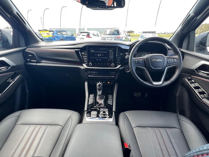 2025 Isuzu MU-X X-TERRAIN MY25 4X4 Dual Range Moonstone White