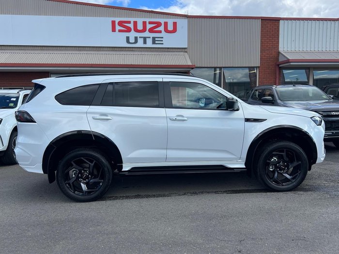 2025 Isuzu MU-X X-TERRAIN MY25 4X4 Dual Range Moonstone White