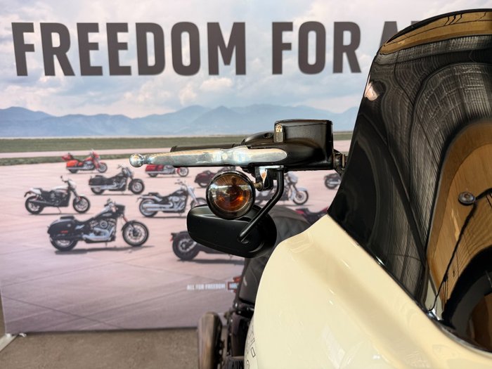 2023 Harley-davidson FXLRS LOW RIDER S (117) WHITE SAND PEARL