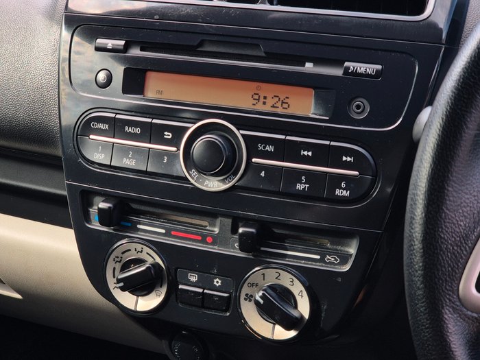 2014 Mitsubishi Mirage ES