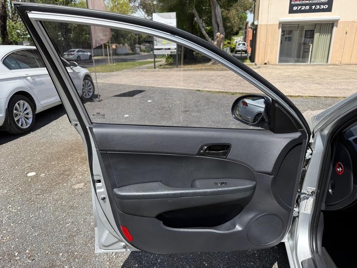 2010 Hyundai i30 SX FD MY10 Continental Silver