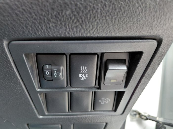 2022 Toyota Hilux SR