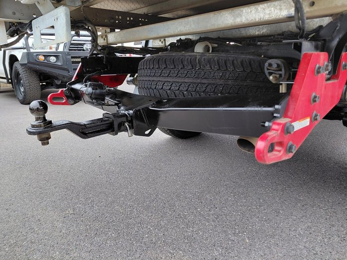 2022 Toyota Hilux SR