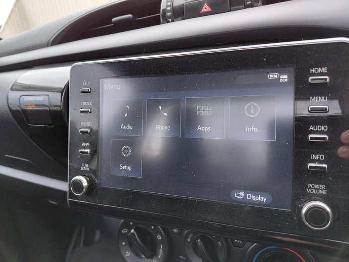 2022 Toyota Hilux SR