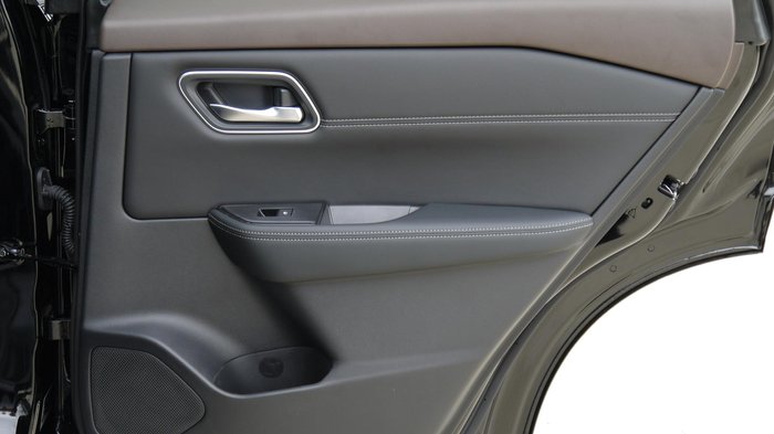 2025 Nissan X-TRAIL ST-L