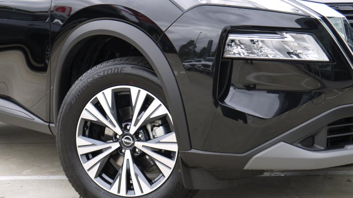 2025 Nissan X-TRAIL ST-L