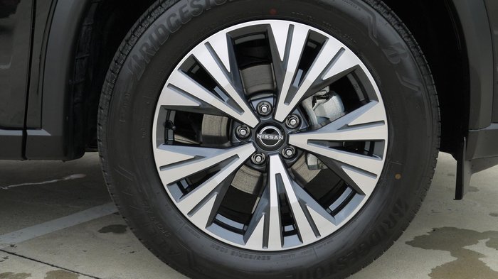 2025 Nissan X-TRAIL ST-L