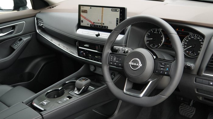 2025 Nissan X-TRAIL ST-L