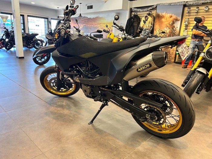 2022 Husqvarna 701 SUPERMOTO WHITE