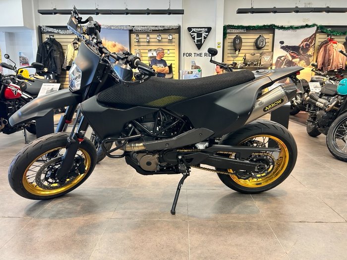 2022 Husqvarna 701 SUPERMOTO WHITE