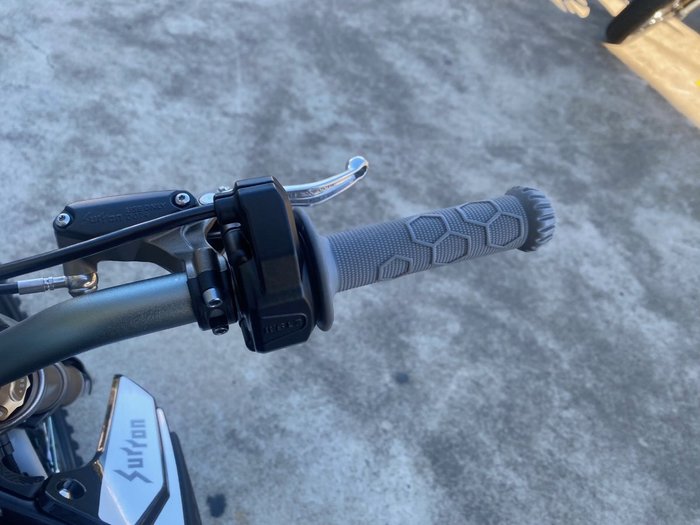 2025 Sur-ron HYPER BEE Black