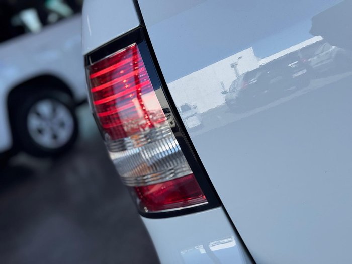 2016 Holden Ute SV6 Black
