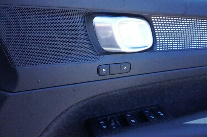 2021 Volvo XC40 T5 R-Design