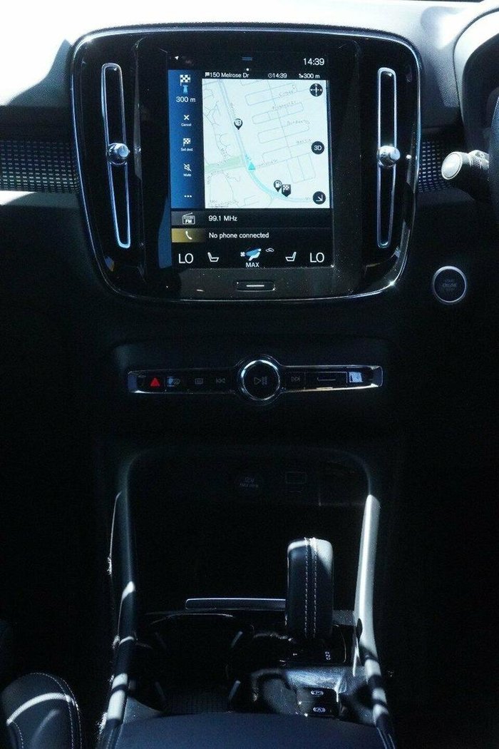 2021 Volvo XC40 T5 R-Design