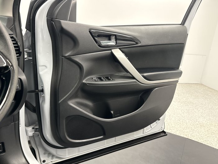 2024 Mitsubishi Eclipse Cross LS