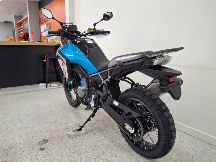 2026 CFMOTO 450 MT