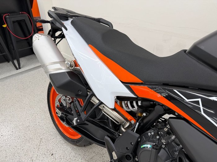 2024 Ktm 890 SM-T