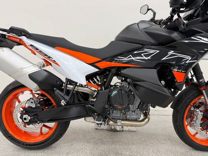 2024 Ktm 890 SM-T