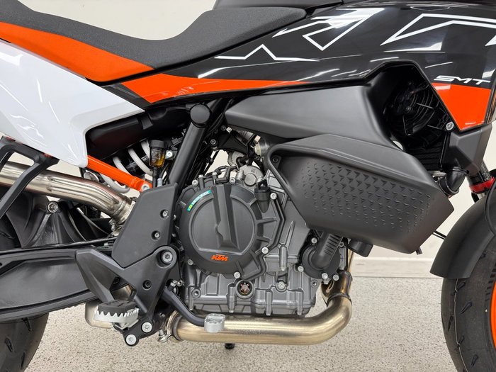 2024 Ktm 890 SM-T