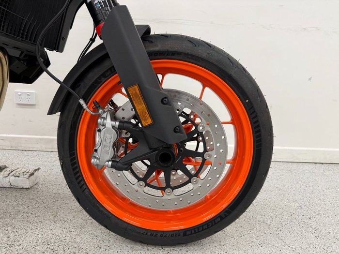 2024 Ktm 890 SM-T