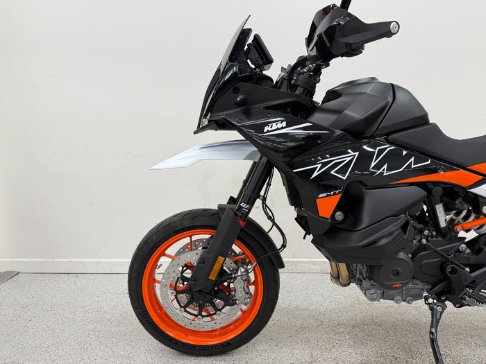 2024 Ktm 890 SM-T