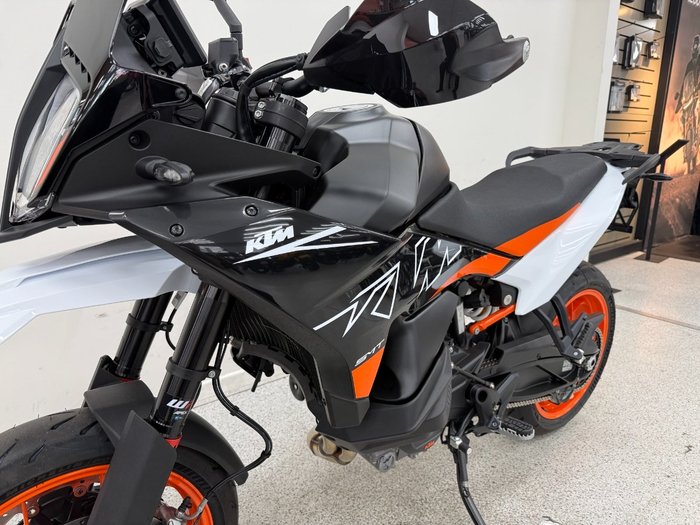 2024 Ktm 890 SM-T