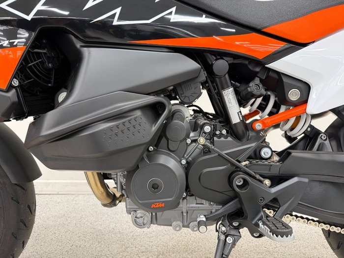 2024 Ktm 890 SM-T