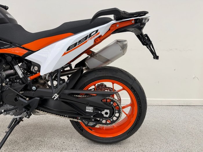 2024 Ktm 890 SM-T