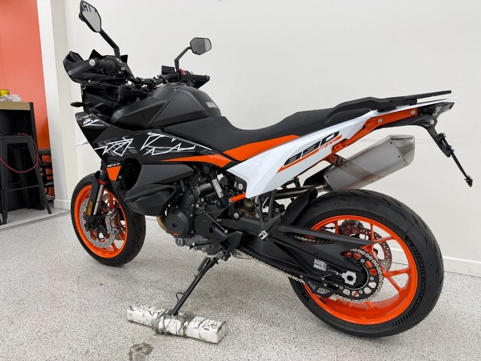 2024 Ktm 890 SM-T