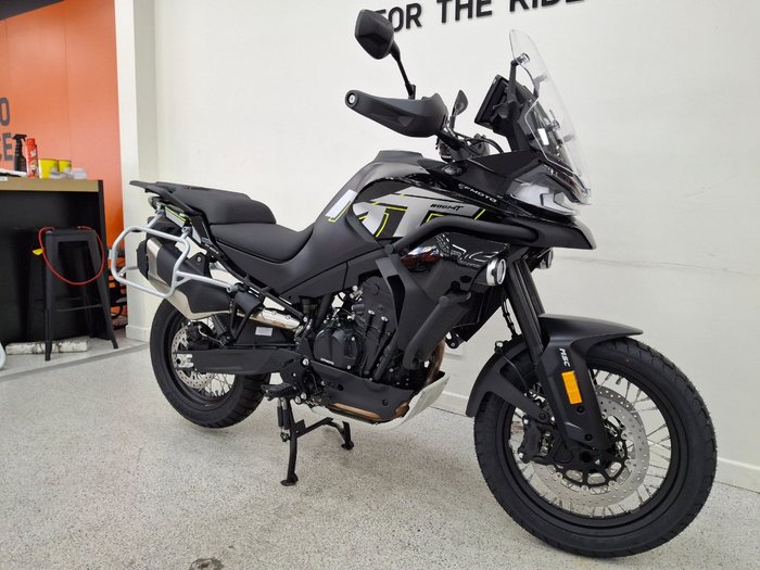 2025 CFMOTO 800MT LIMITED EDITION