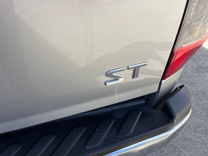 2018 Nissan Navara ST