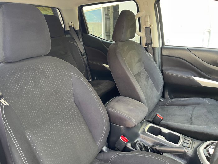 2018 Nissan Navara ST