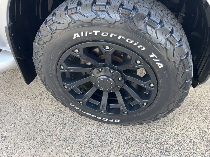 2018 Nissan Navara ST