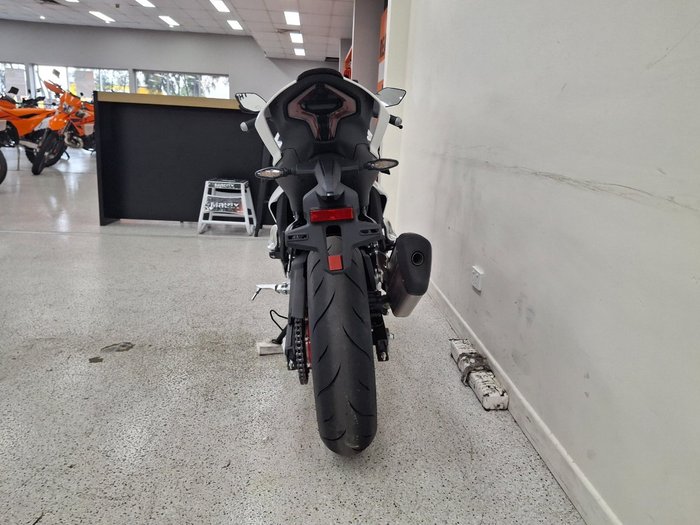 2025 CFMOTO 2025 Cf Moto 450CC 450 SR NEBULA WHITE