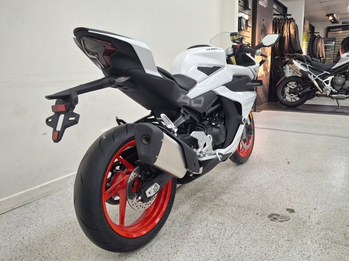 2025 CFMOTO 2025 Cf Moto 450CC 450 SR NEBULA WHITE