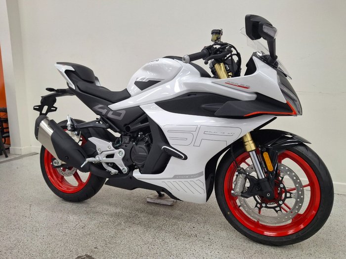 2025 CFMOTO 2025 Cf Moto 450CC 450 SR NEBULA WHITE