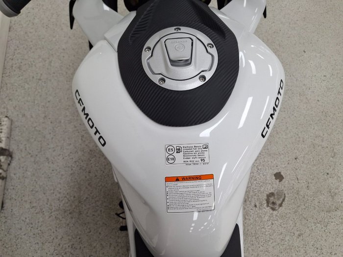 2025 CFMOTO 2025 Cf Moto 450CC 450 SR NEBULA WHITE