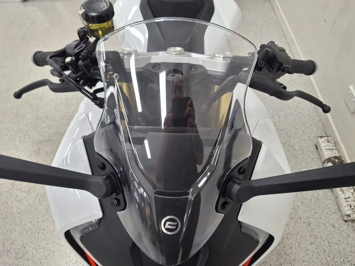 2025 CFMOTO 2025 Cf Moto 450CC 450 SR NEBULA WHITE