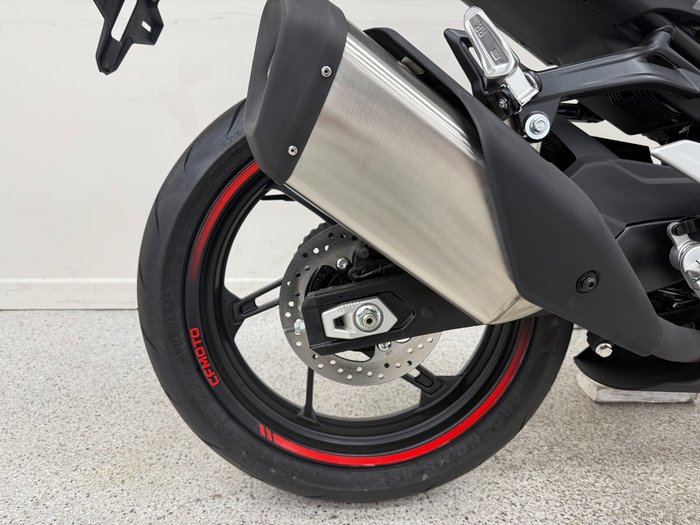 2025 CFMOTO 2025 Cf Moto 450CC 450 SR NEBULA BLACK