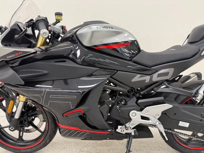 2025 CFMOTO 2025 Cf Moto 450CC 450 SR NEBULA BLACK