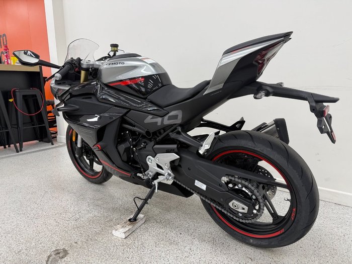 2025 CFMOTO 2025 Cf Moto 450CC 450 SR NEBULA BLACK