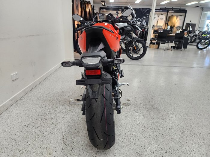 2025 Suzuki GSX-8R (GSX800FRQ) Orange