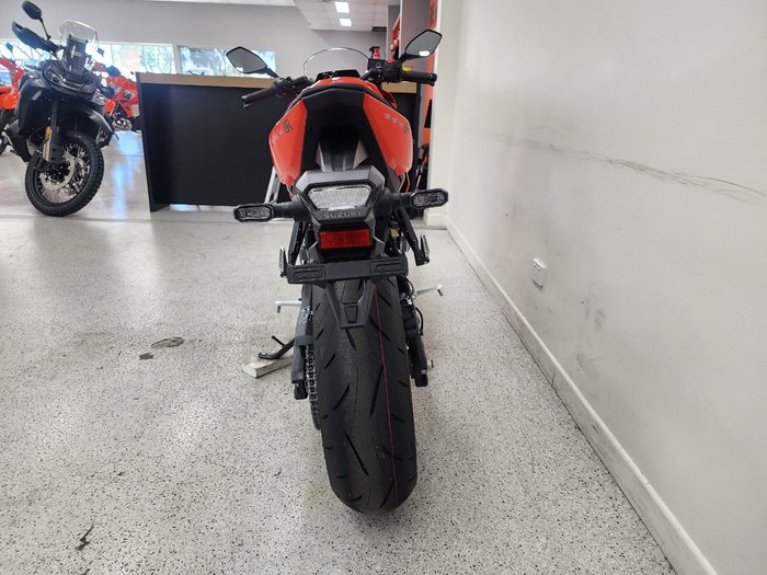 2025 Suzuki GSX-8R (GSX800FRQ) Orange